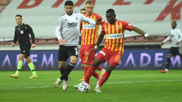 Süper Lig'de ortalığı karıştıran kırmızı kart 2