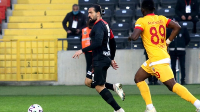 Süper Lig'de ortalığı karıştıran kırmızı kart 11