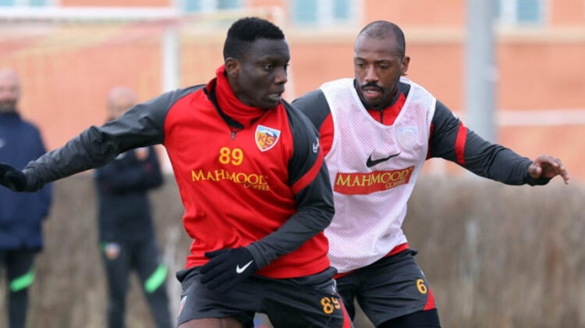 Süper Lig'de ortalığı karıştıran kırmızı kart 9