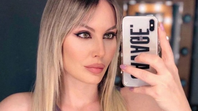 Hande Sarıoğlu'ndan yeni hamle, takipçi sayısı da patladı 5