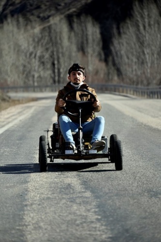 Gümüşhane'de cep telefonlarını satıp kendilerine araba yaptılar 2