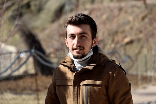 Gümüşhane'de cep telefonlarını satıp kendilerine araba yaptılar 13