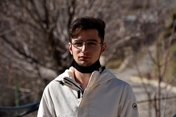 Gümüşhane'de cep telefonlarını satıp kendilerine araba yaptılar 14