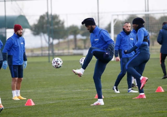 Trabzonspor, Başakşehir deplasmanı hazırlıklarını tamamlayıp İstanbul’a gidiyor 15