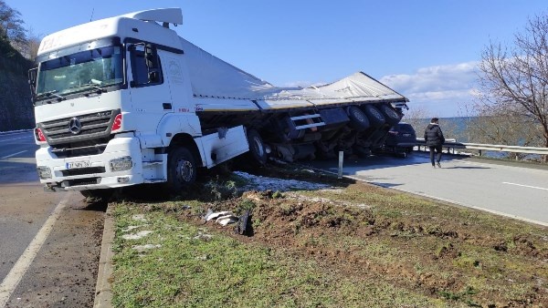 Trabzon'da gizli buzlanma kaza getirdi. 20 şUBAT 2021 8