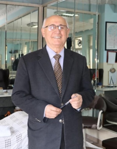 İnanılmaz koleksiyon! Hastalarından çıkardıklarını saklıyor 6