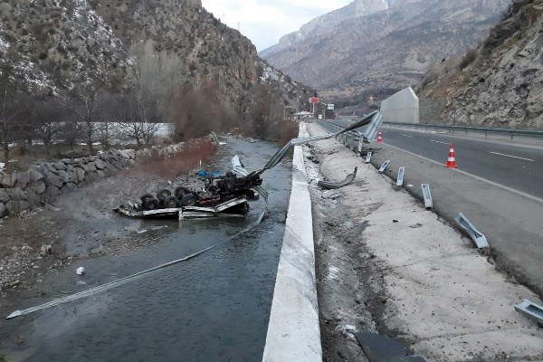 Trabzon'a gelirken Harşit'e uçtu 5