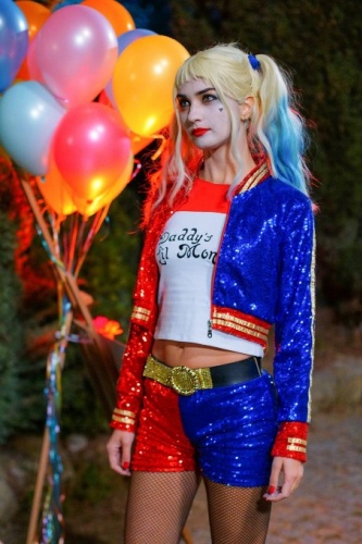 Tuba Büyüküstün 'Harley Quinn' oldu 7
