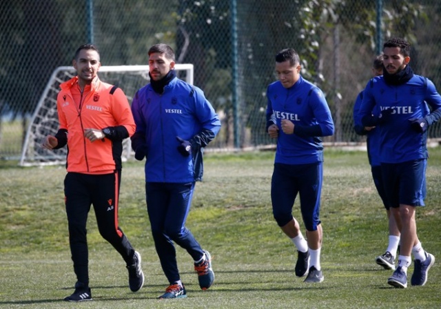 Trabzonspor ara vermeden çalışmaya başladı 11