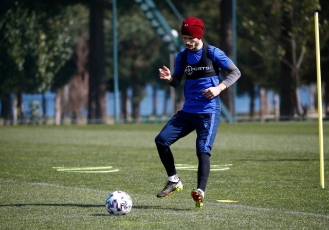 Trabzonspor ara vermeden çalışmaya başladı 17