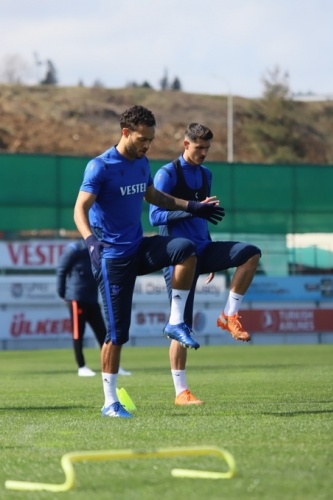 Trabzonspor ara vermeden çalışmaya başladı 14