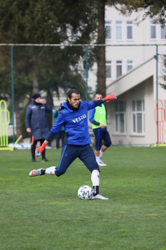 Trabzonspor ara vermeden çalışmaya başladı 16