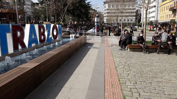 ‘Kırmızı’ kategorideki Trabzon’da sahil ve parklar doldu 4