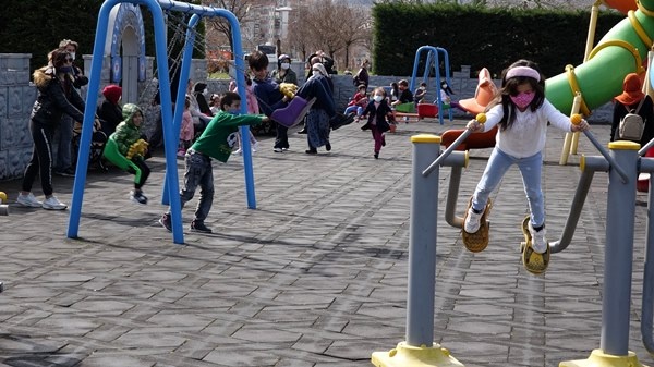 ‘Kırmızı’ kategorideki Trabzon’da sahil ve parklar doldu 9