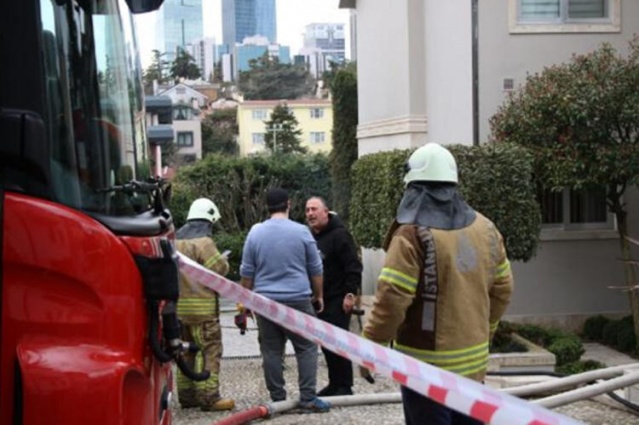 Cem Yılmaz'ın evinde yangın çıktı 3