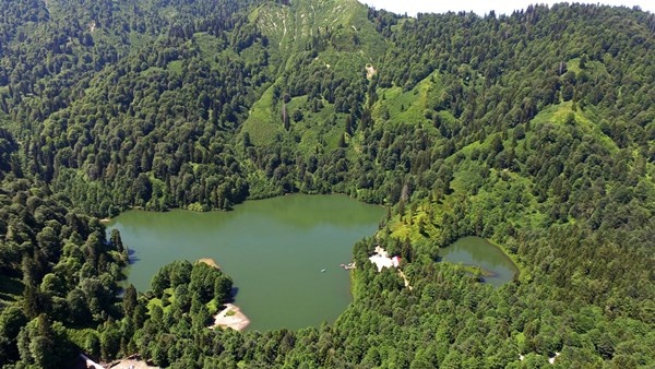 Karagöl’ün dört mevsim fotoğrafları büyülüyor 9