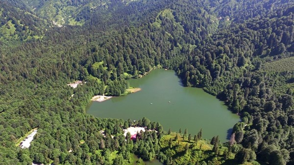 Karagöl’ün dört mevsim fotoğrafları büyülüyor 10