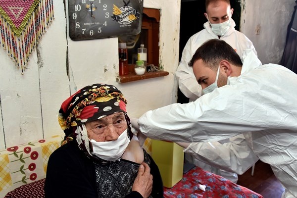 Gümüşhane’nin zorlu coğrafyasında Covid-19 aşısı seferberliği 10