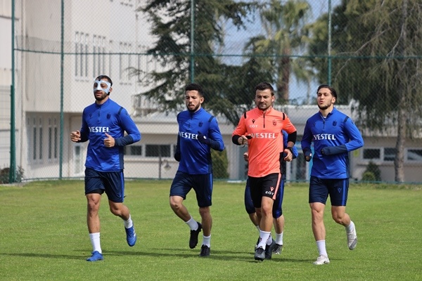 Abdullah Avcı'nın ekibi Trabzonspor, Ankaragücü sınavına çalışıyor 13