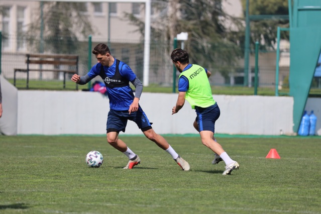 Abdullah Avcı'nın ekibi Trabzonspor, Ankaragücü sınavına çalışıyor 23