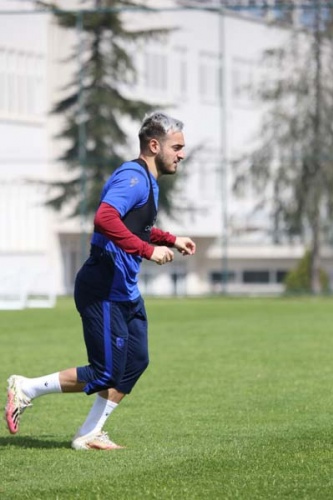 Trabzonspor  MKE Ankaragücü ile sahasında yapacağı maçın hazırlıklarını sürdürdü. 18 Mart 2021 25