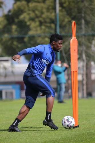 Trabzonspor  MKE Ankaragücü ile sahasında yapacağı maçın hazırlıklarını sürdürdü. 18 Mart 2021 34