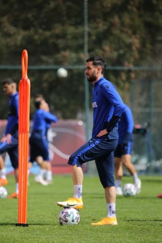 Trabzonspor  MKE Ankaragücü ile sahasında yapacağı maçın hazırlıklarını sürdürdü. 18 Mart 2021 35