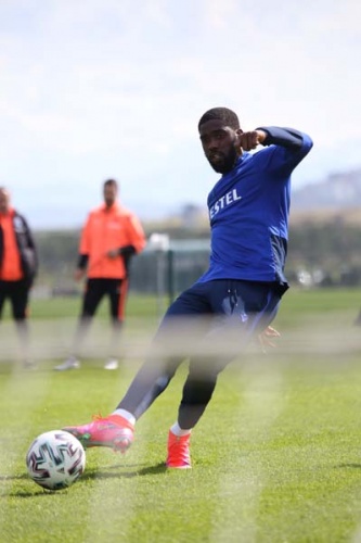 Trabzonspor  MKE Ankaragücü ile sahasında yapacağı maçın hazırlıklarını sürdürdü. 18 Mart 2021 37