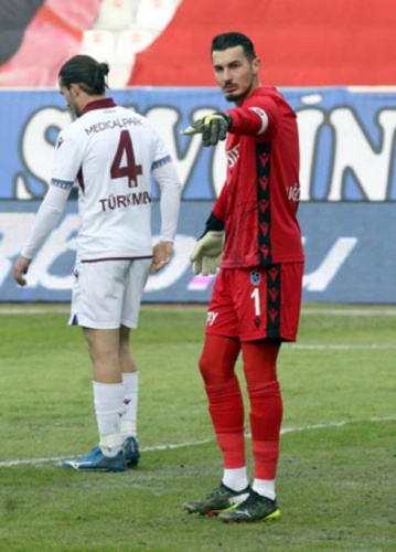 Uğurcan Çakır için flaş transfer iddiası. 22 Mart 2021 3