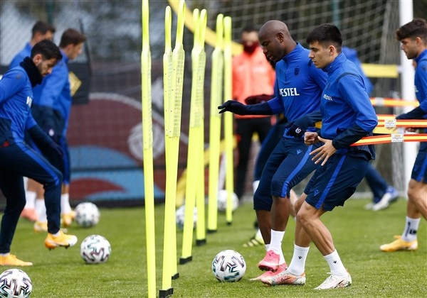 Trabzonspor'da Sivasspor maçı hazırlıkları başladı. 27 Mart 2021 8