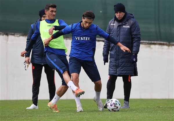 Trabzonspor'da Sivasspor maçı hazırlıkları başladı. 27 Mart 2021 6