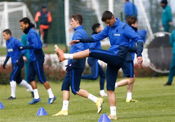 Trabzonspor'da Sivasspor maçı hazırlıkları başladı. 27 Mart 2021 3