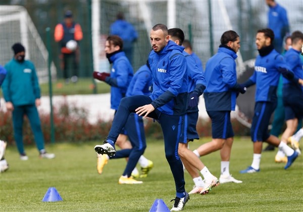Trabzonspor'da Sivasspor maçı hazırlıkları başladı. 27 Mart 2021 4