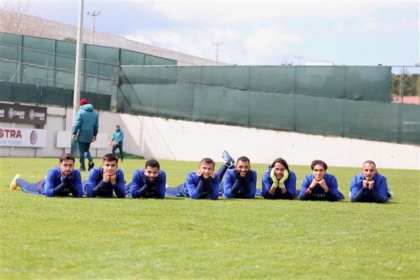 Trabzonspor'da Sivasspor maçı hazırlıkları başladı. 27 Mart 2021 11