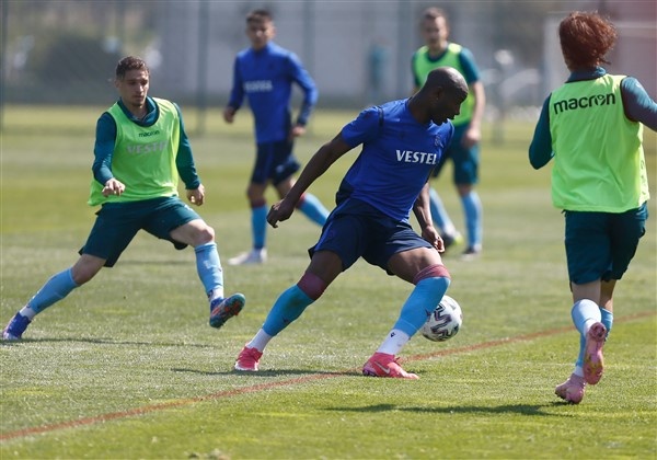 Trabzonspor'da Sivasspor maçı hazırlıkları sürüyor. 30-03-2021 5