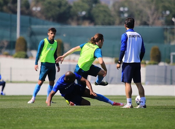 Trabzonspor'da Sivasspor maçı hazırlıkları sürüyor. 30-03-2021 15