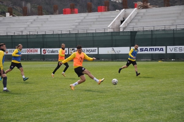 Hekimoğlu, Manisa FK maçı hazırlıklarını tüm hızıyla sürdürüyor 7