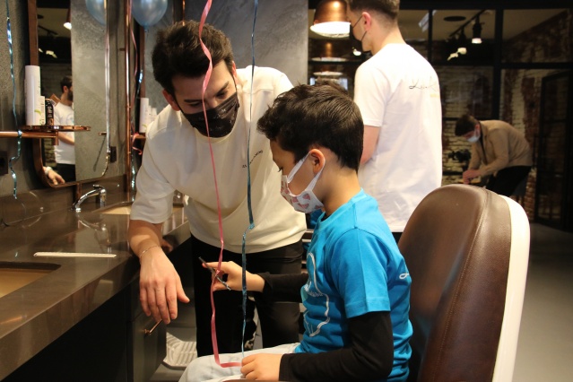 Özel çocuklarla 'Engelsiz Tıraş' etkinliği 8