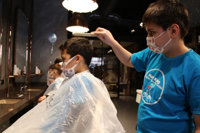 Özel çocuklarla 'Engelsiz Tıraş' etkinliği 13