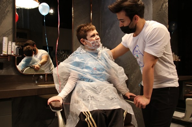 Özel çocuklarla 'Engelsiz Tıraş' etkinliği 11