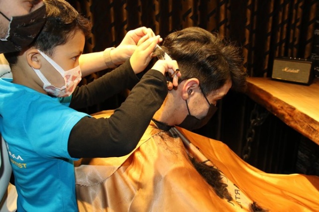 Özel çocuklarla 'Engelsiz Tıraş' etkinliği 6