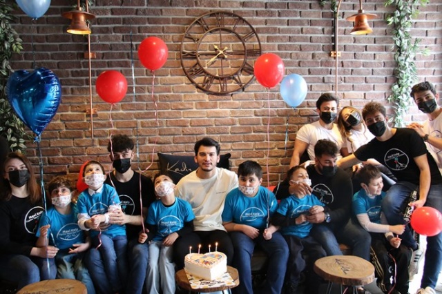 Özel çocuklarla 'Engelsiz Tıraş' etkinliği 7