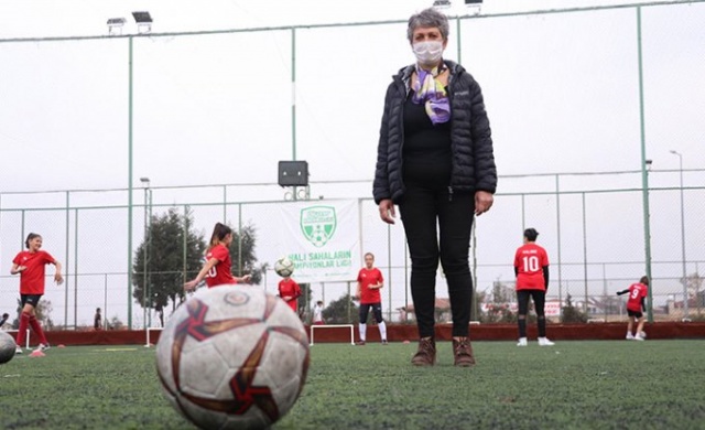 "Sporda cinsiyetçi olmamak gerek." 1