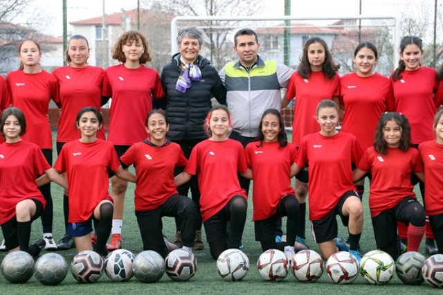 "Sporda cinsiyetçi olmamak gerek." 6