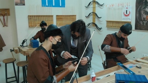Bayburt'ta kendi oklarını ürettiler şampiyonaya hazırlanıyorlar 3