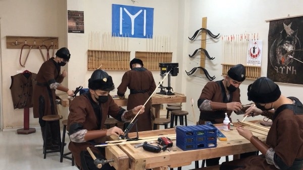 Bayburt'ta kendi oklarını ürettiler şampiyonaya hazırlanıyorlar 6