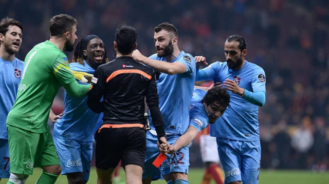 Bitnel olaylı maçı anlattı: Salih'e hakkımı helal etmiyorum! 6