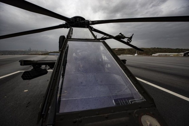 Türkiye'nin ilk kadın taarruz helikopter pilotu: Özge Karabulut 20
