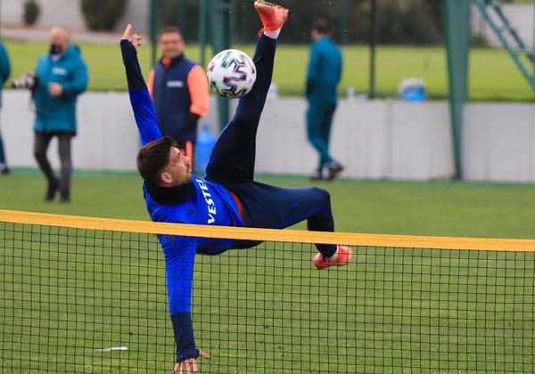 Trabzonspor Çaykur Rizespor maçı hazırlıklarına maçları 8