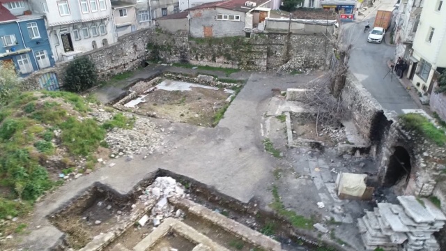 Kasturya Sinagogu'nun harap hali tepki çekiyor.15 Eylül 2022 3